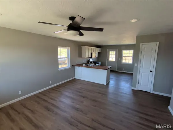 $169,900 | 102 South Lois Court, Mansfield, MO 65704