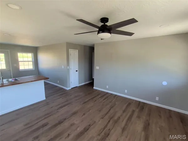 $169,900 | 102 South Lois Court, Mansfield, MO 65704