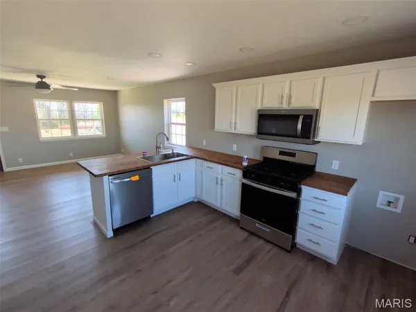 $169,900 | 102 South Lois Court, Mansfield, MO 65704