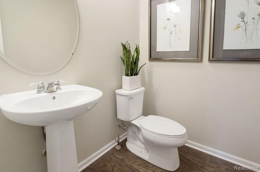 49501 Cherry Hill Road Canton, MI 48188 - Photo 12 of 37
