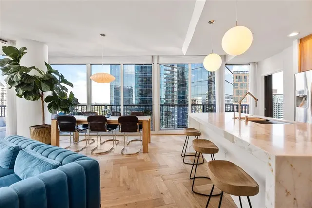 $925,000 | 1080 Peachtree Street Northeast, Unit 2503, Atlanta, GA 30309
