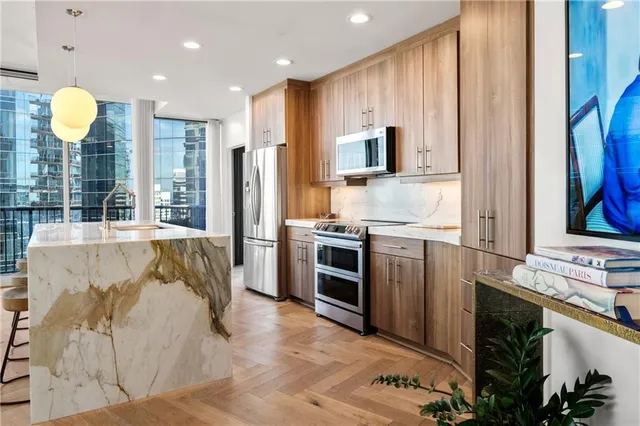 $925,000 | 1080 Peachtree Street Northeast, Unit 2503, Atlanta, GA 30309