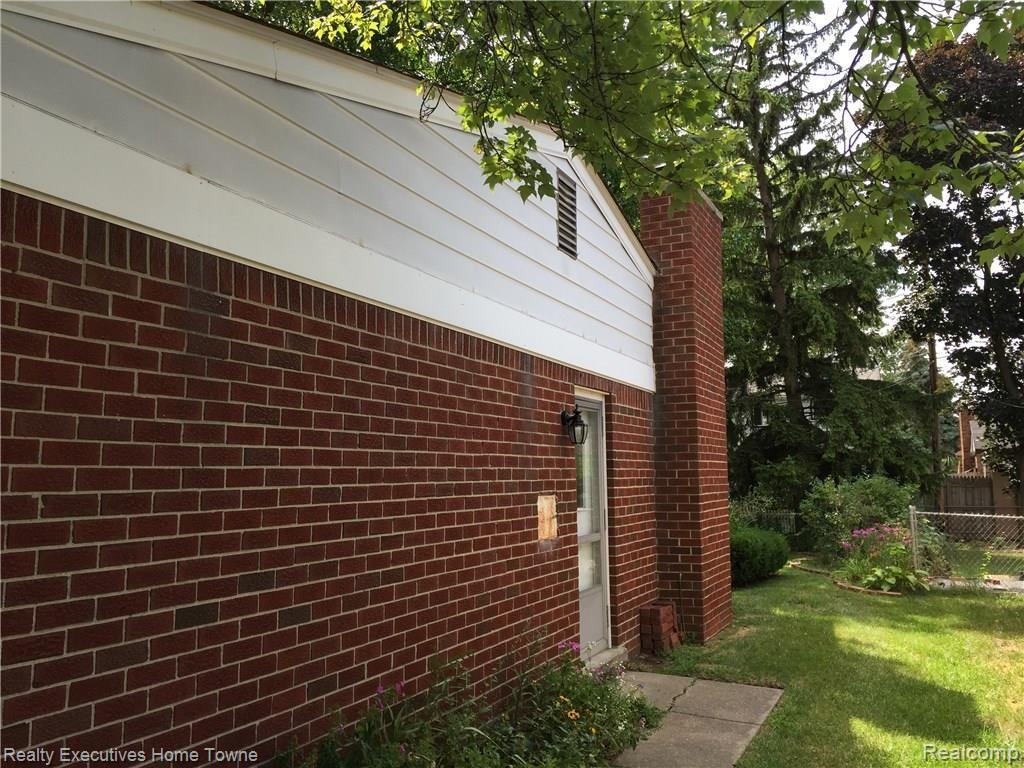3850 Common Road Warren, MI 48092 - Photo 6 of 21