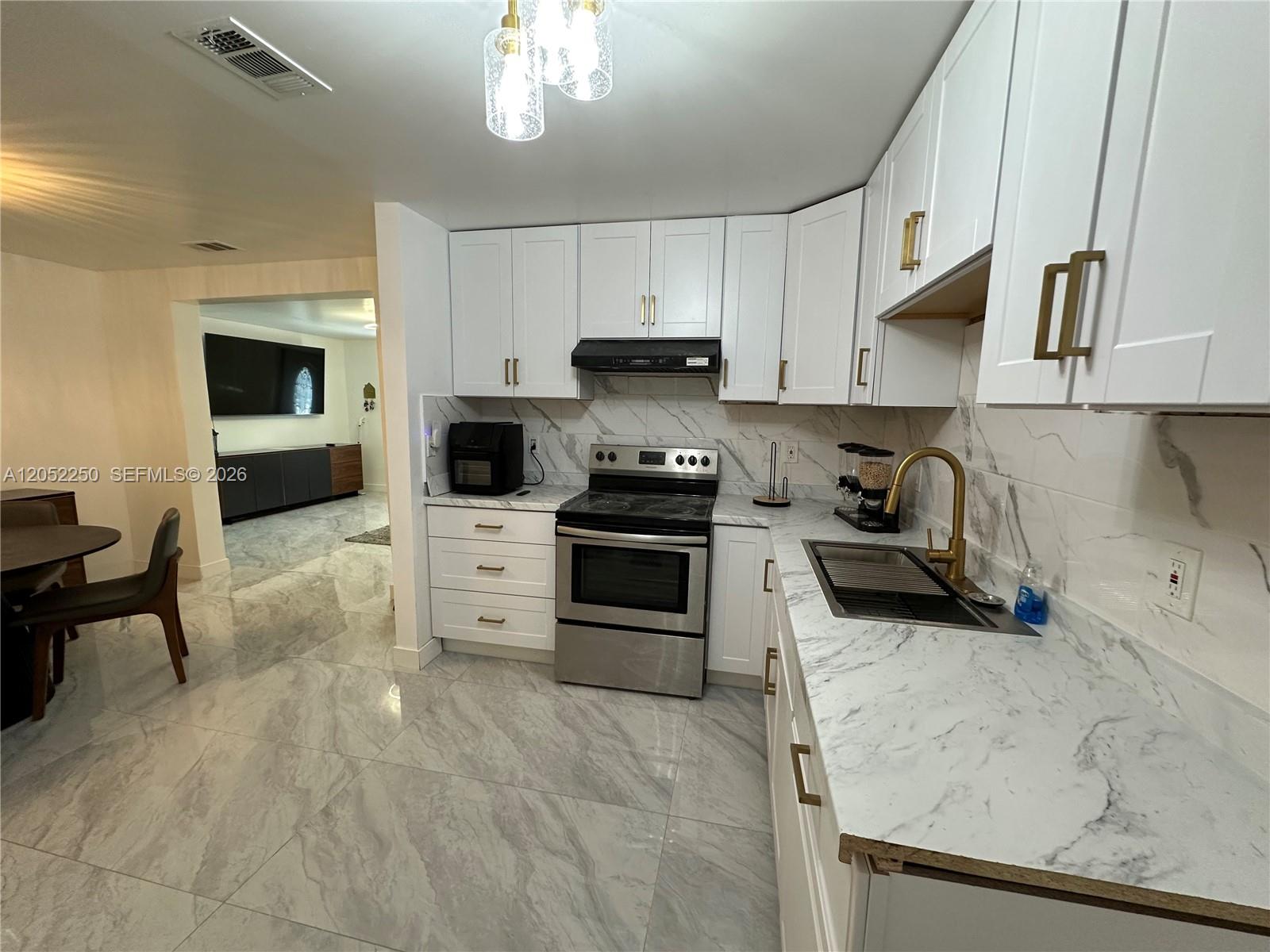 1520 Southwest 22nd Avenue Miami, FL 33145 - Photo 16 of 25