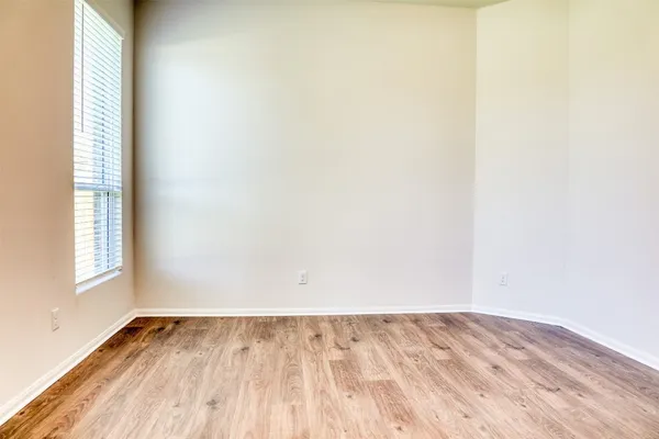 $2,799 | 410 Magnolia Street, Lake Jackson, TX 77566