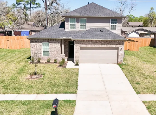 $2,799 | 410 Magnolia Street, Lake Jackson, TX 77566