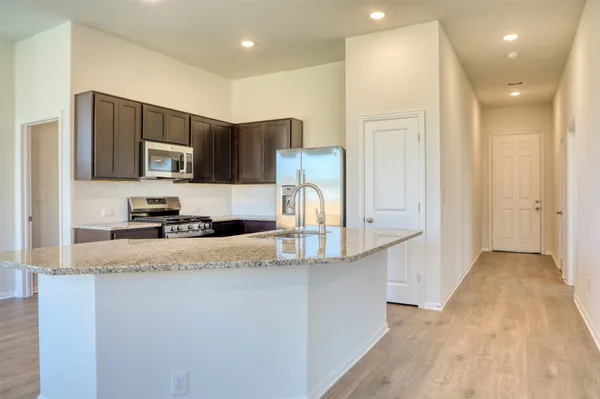 $2,799 | 410 Magnolia Street, Lake Jackson, TX 77566