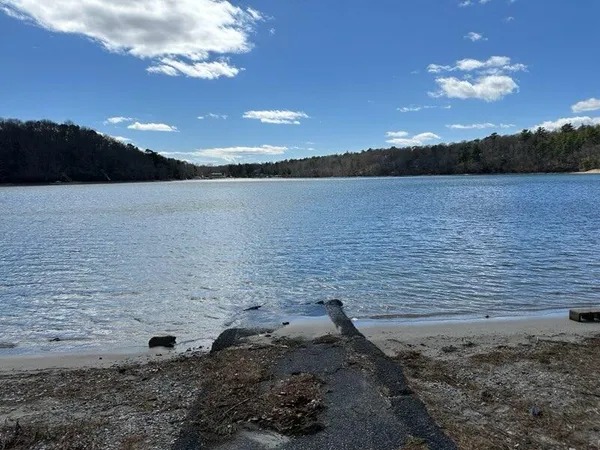 $235,000 | 185 Cotuit Road, Unit HL15, Sandwich, MA 02563