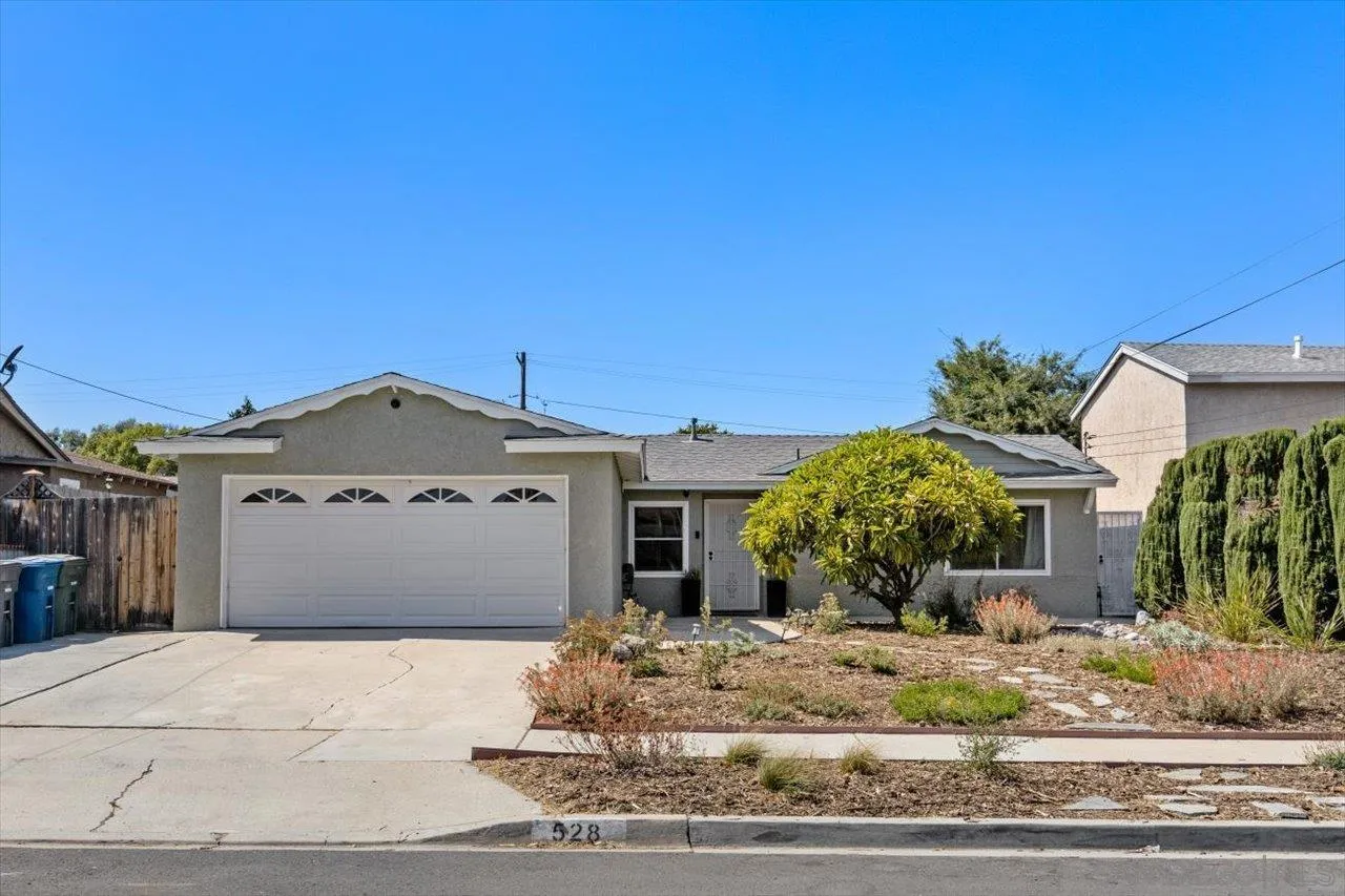 528 Parkbrook Street Spring Valley, CA 91977 - Photo 3 of 35 Gallery Image 3