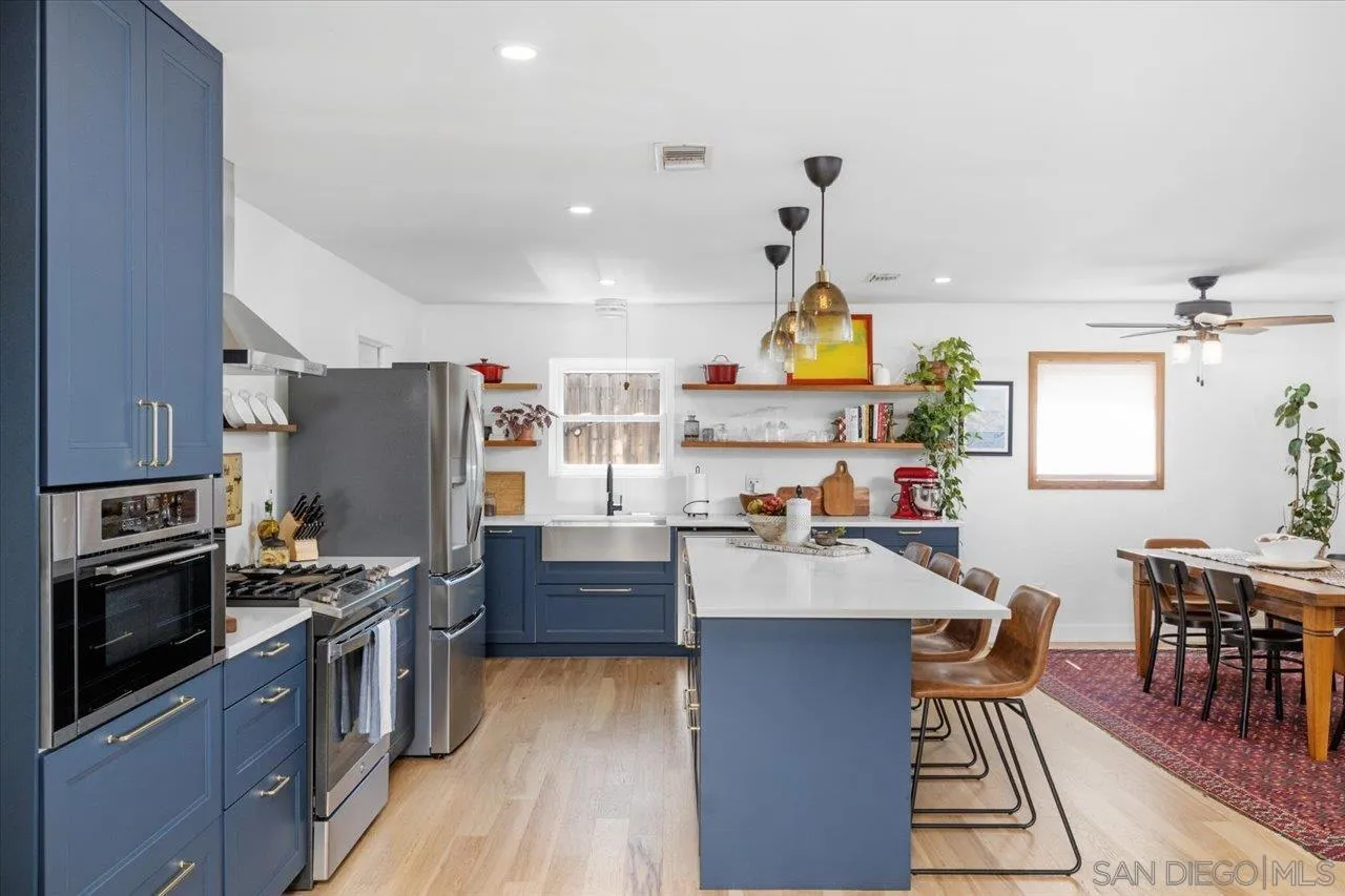 528 Parkbrook Street Spring Valley, CA 91977 - Photo 7 of 35 Gallery Image 7