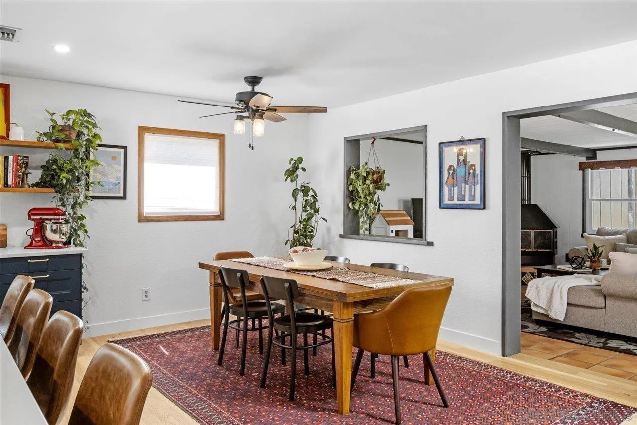 528 Parkbrook Street Spring Valley, CA 91977 - Photo 9 of 35 Gallery Image 9