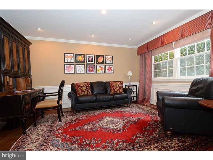 141 Bair Road Berwyn, PA 19312 - Photo 6 of 24 Family Room