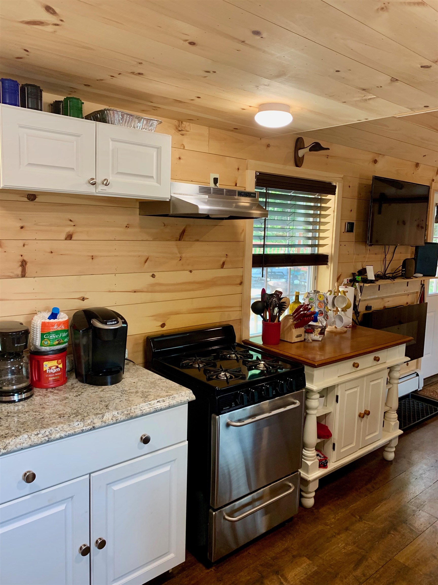 44 Mitchell Road Pittsburg, NH 03592 - Photo 11 of 40