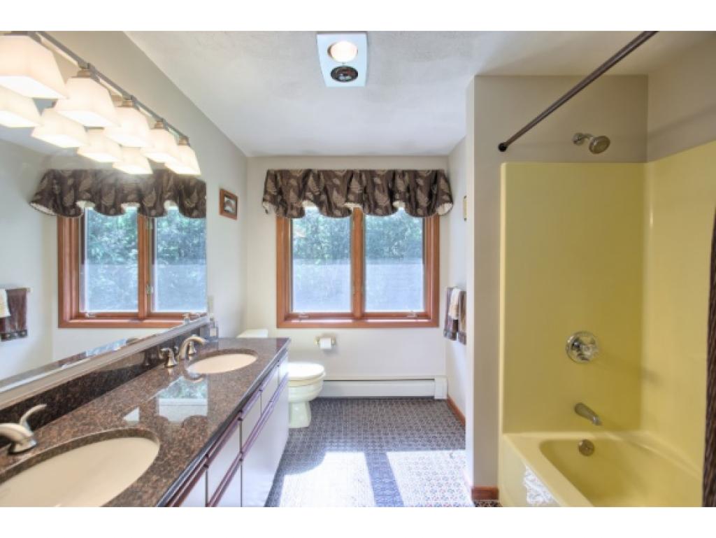 11 Rocking Chair Lane Atkinson, NH 03811 - Photo 20 of 30