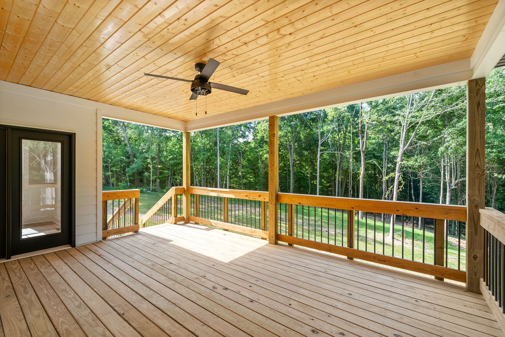 2445 Johnson Road Clarksville, TN 37043 - Photo 3 of 45