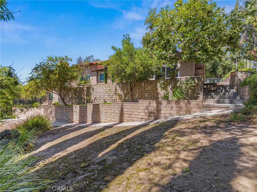 23600 Ridge Line Road Diamond Bar, CA 91765 - Photo 7 of 44 Gallery Image 7