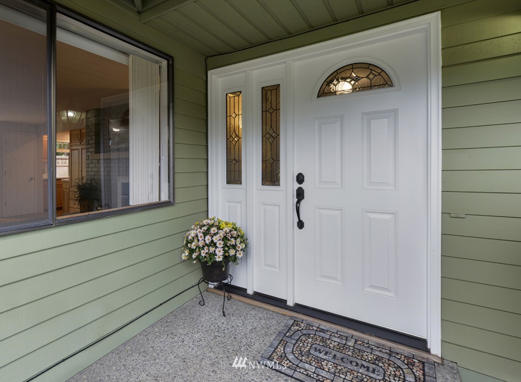 16917 155th Place Southeast Renton, WA 98058 - Photo 2 of 35 Gallery Image 2