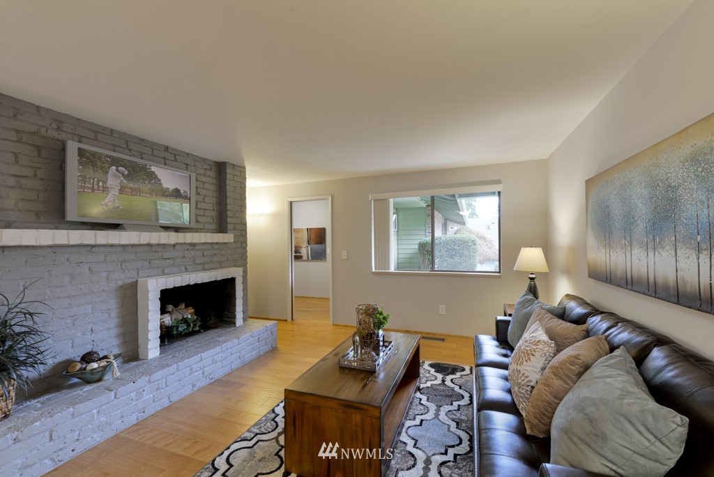 16917 155th Place Southeast Renton, WA 98058 - Photo 12 of 35 Gallery Image 12