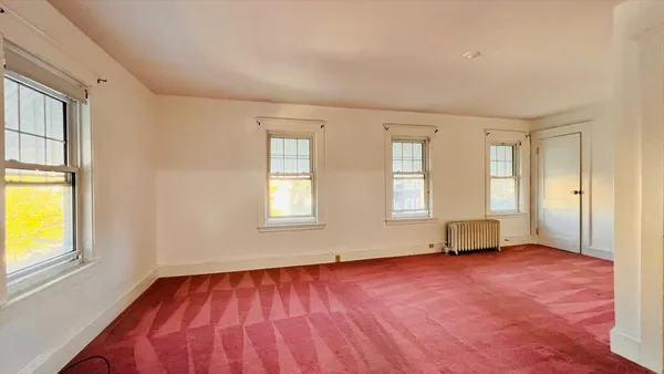 $2,300 | 164 East Elm Avenue, Unit 2, Quincy, MA 02170