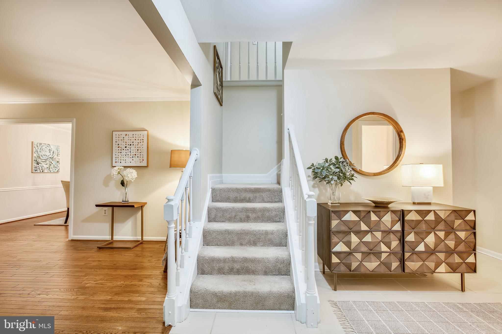 2219 Wakerobin Lane Reston, VA 20191 - Photo 3 of 33