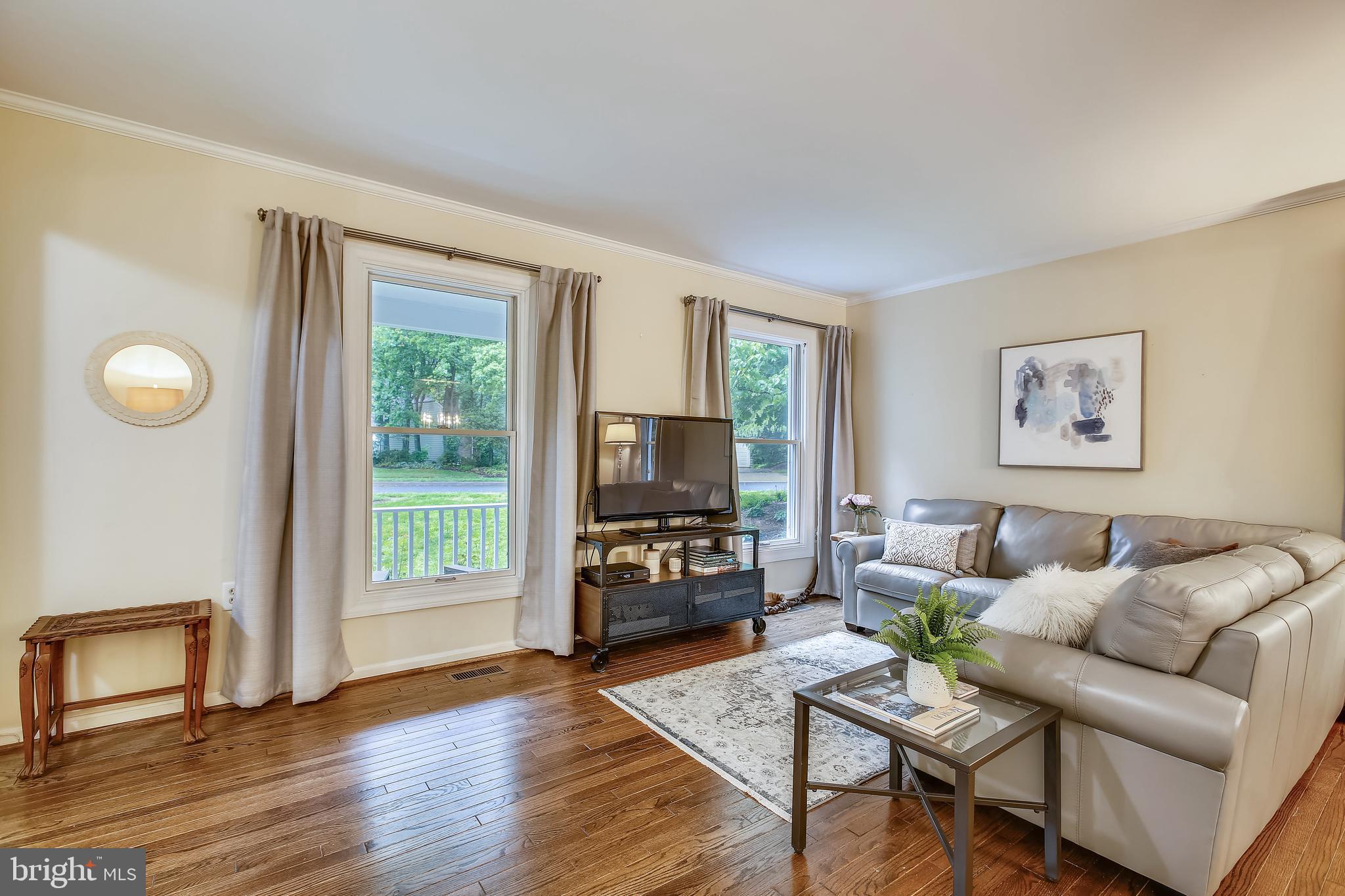 2219 Wakerobin Lane Reston, VA 20191 - Photo 5 of 33