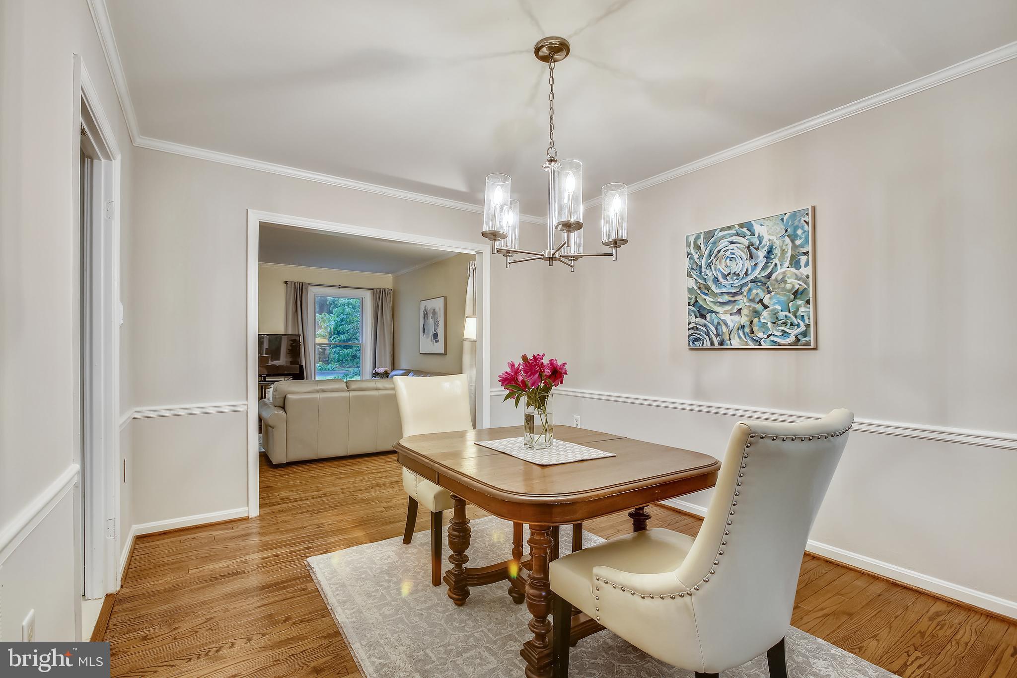 2219 Wakerobin Lane Reston, VA 20191 - Photo 8 of 33