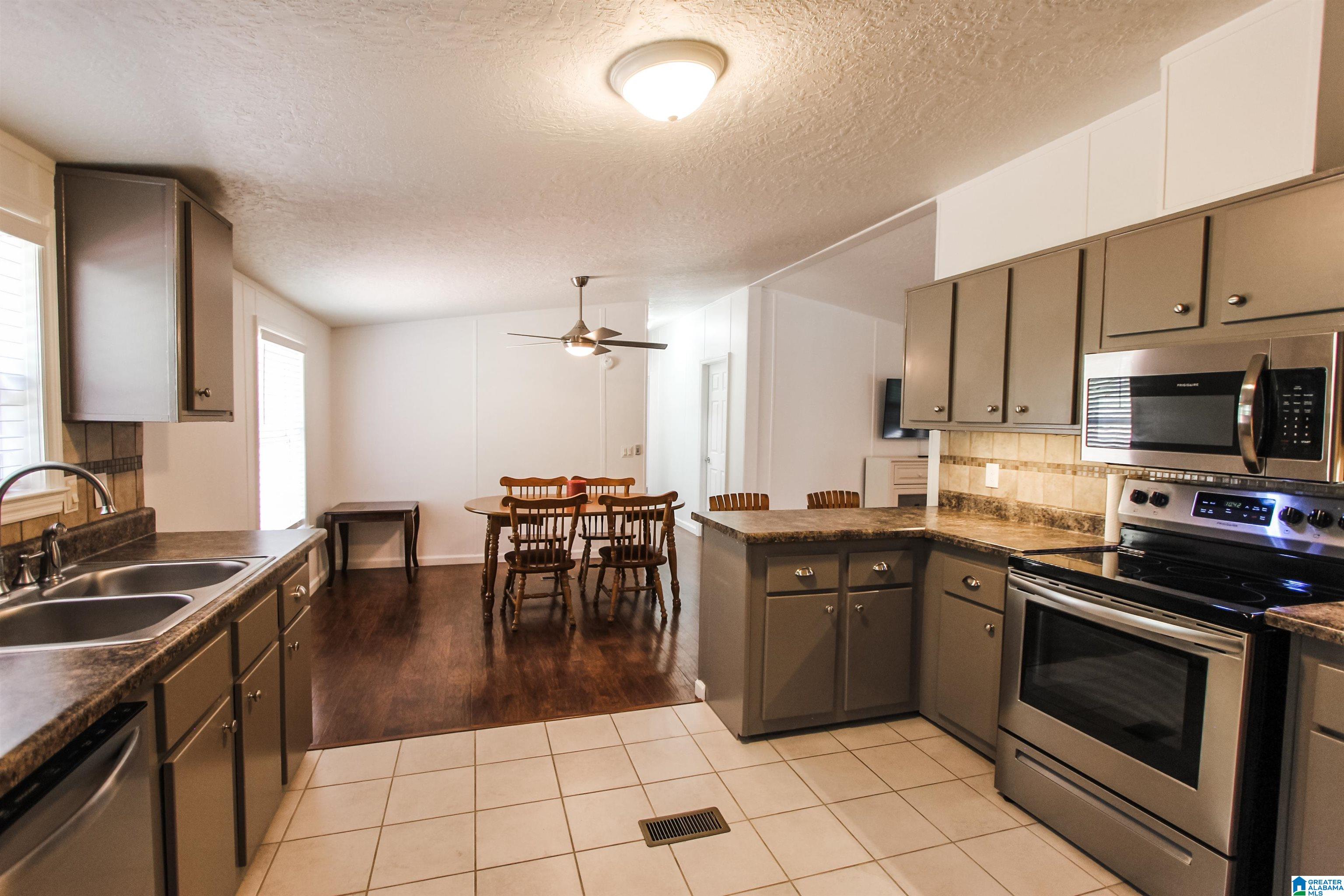 292 Hollingsworth Road Jacksonville, AL 36265 - Photo 8 of 57