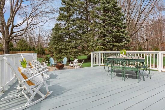 16684 Lakeshore Road New Buffalo, MI 49117 - Photo 19 of 31 back deck