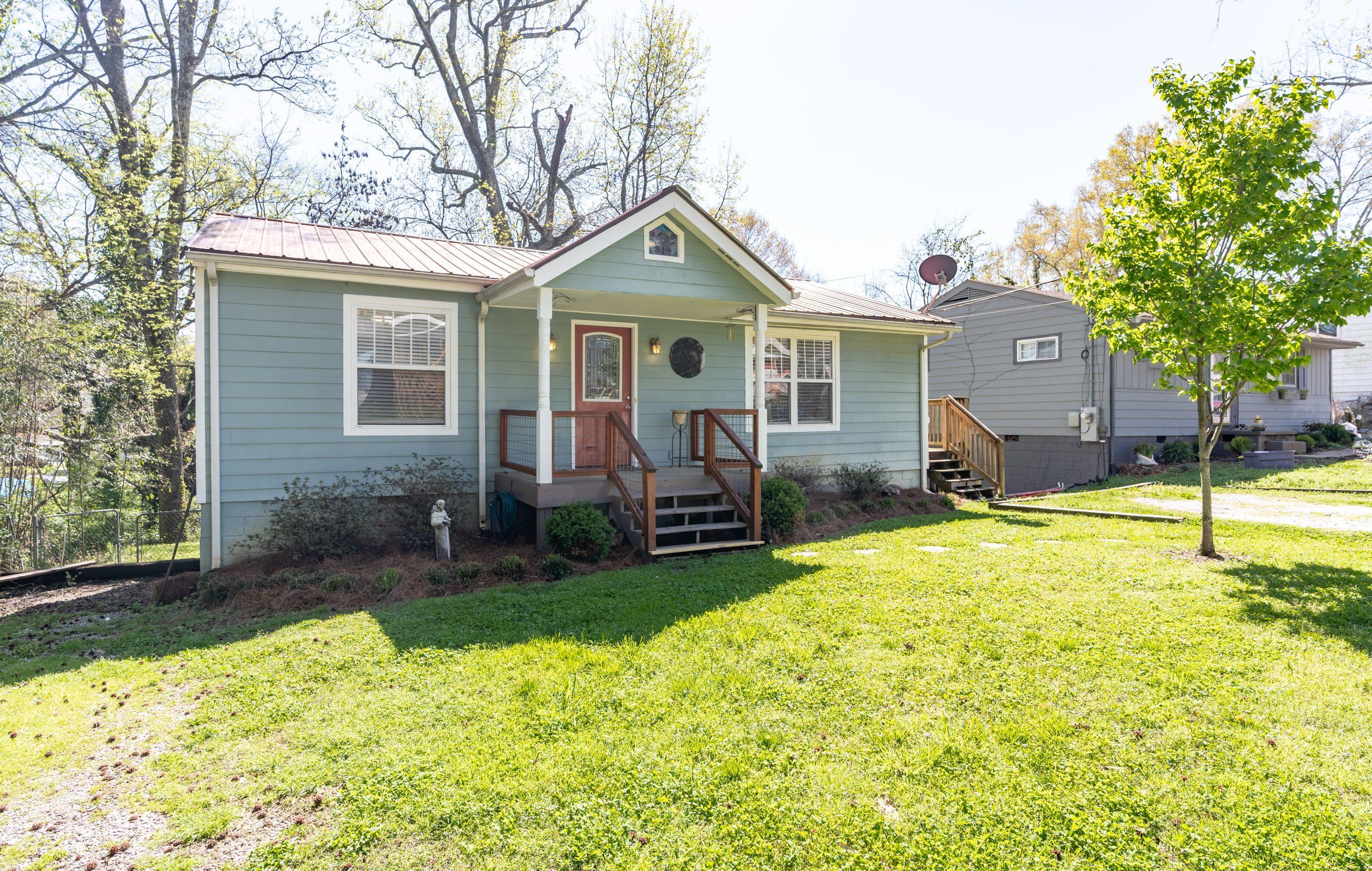 814 Snow Street Chattanooga, TN 37405 - Photo 2 of 18 bM98OT7Q
