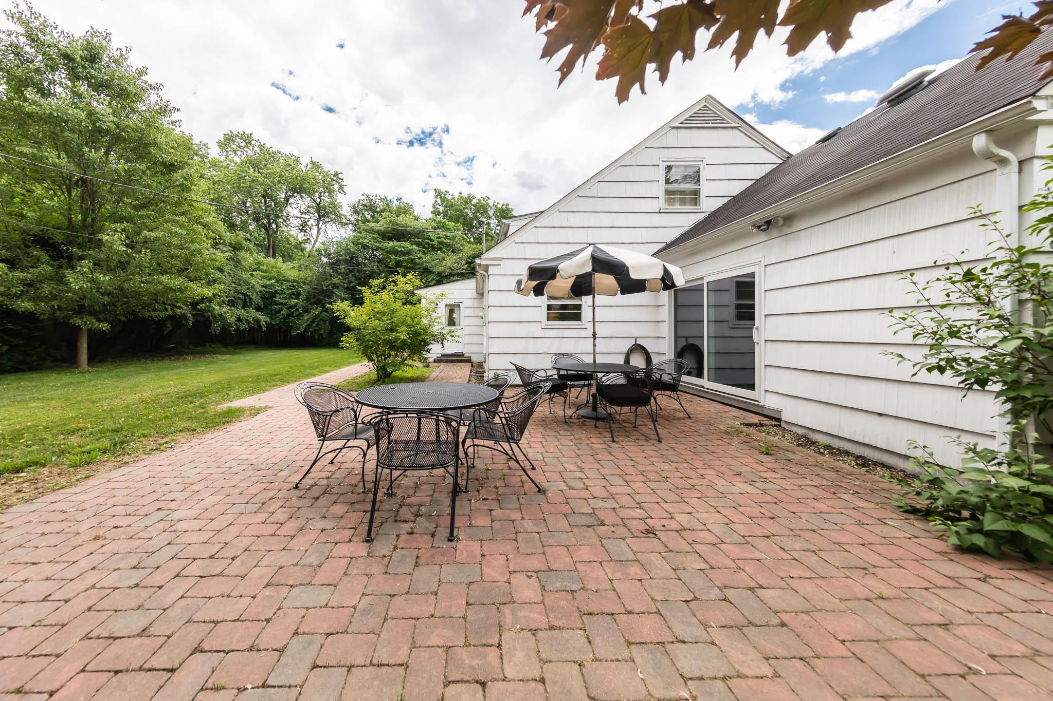 2484 Dorset Road Columbus, OH 43221 - Photo 38 of 41