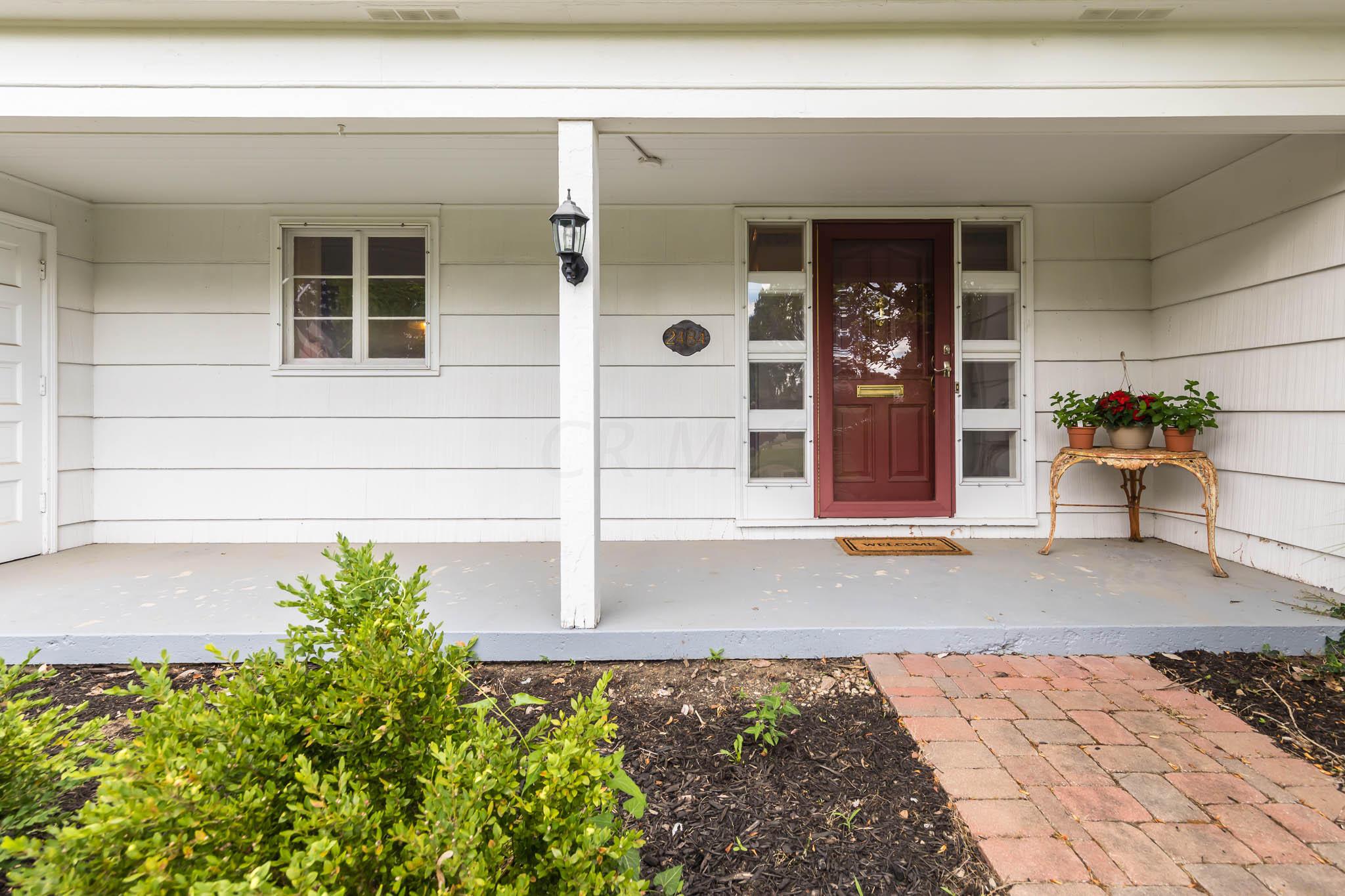 2484 Dorset Road Columbus, OH 43221 - Photo 5 of 41