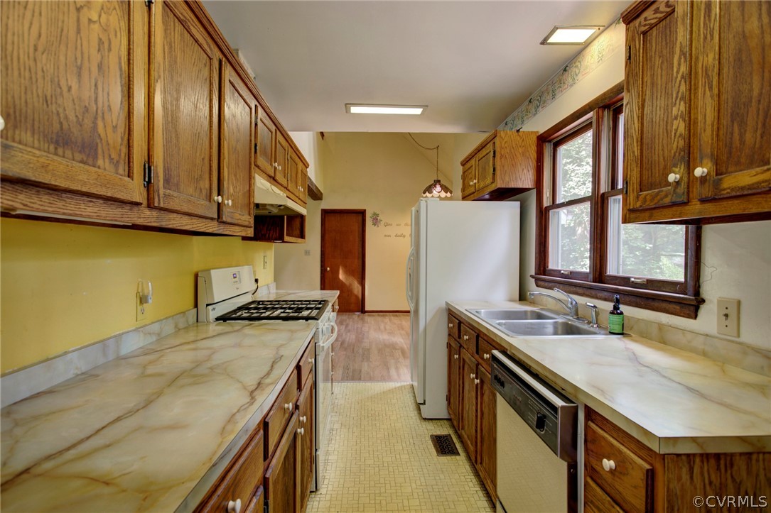 106 Warrens Pond Road Toano, VA 23168 - Photo 11 of 30 Gallery Image 11