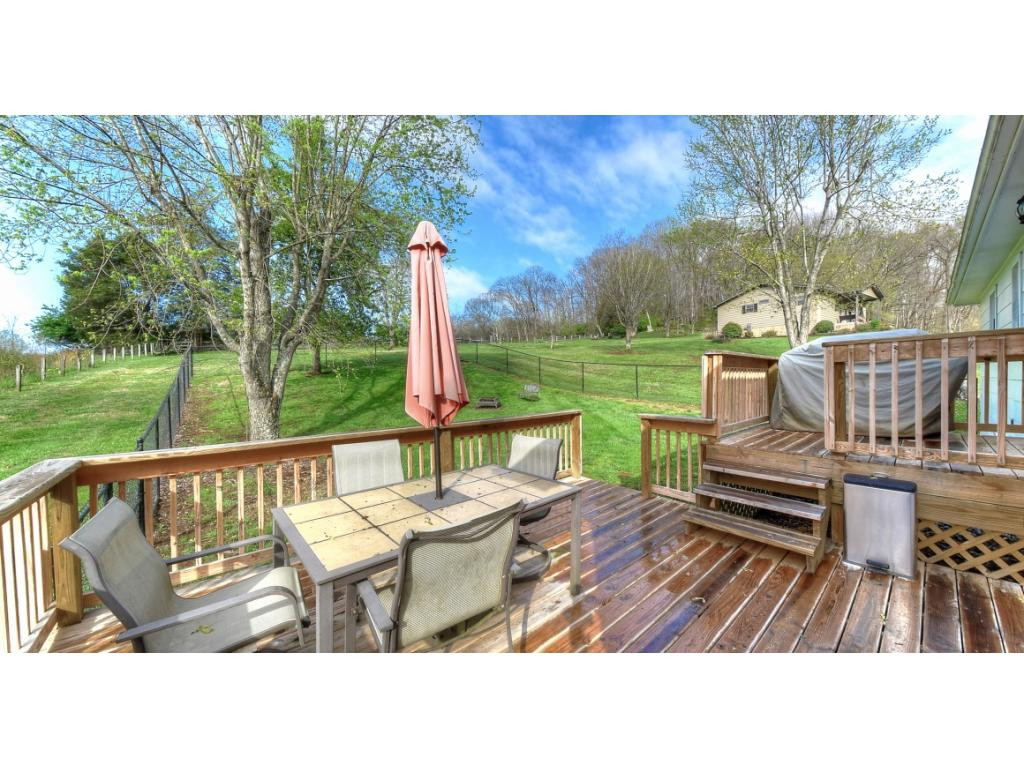 288 Hart Road Elizabethton, TN 37643 - Photo 30 of 34 Photo 30
