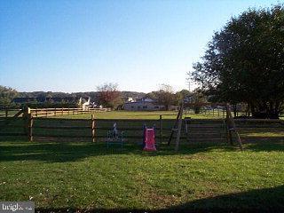 2120 Hobson Road Lancaster, PA 17602 - Photo 3 of 4 Gallery Image 3