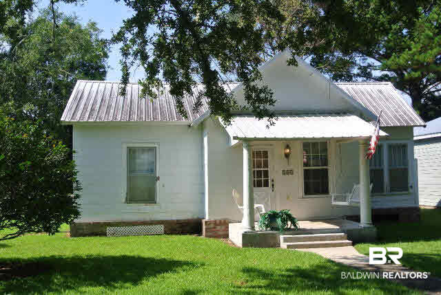 211 West Rose Avenue Foley, AL 36535 - Photo 1 of 20