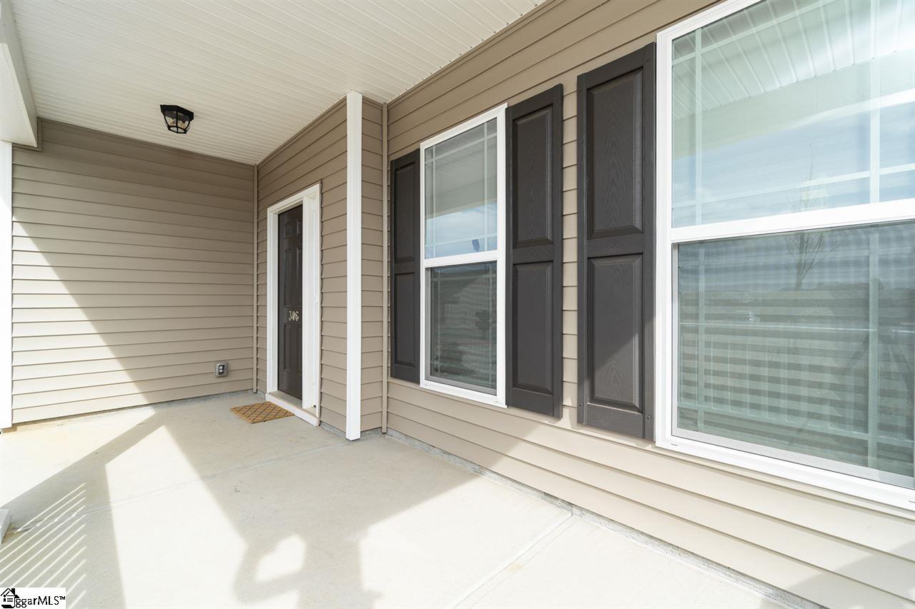 306 Skye Road Easley, SC 29642 - Photo 2 of 32 Gallery Image 2