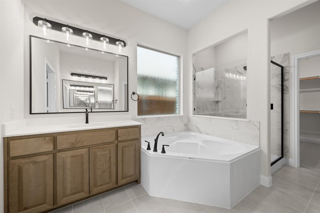 705 Seahawk Street Joshua, TX 76058 - Photo 12 of 28 DFW-Mockingbird Hills-Concept 3473-705 Seahawk Street-Primary Suite-Risewell Homes-2