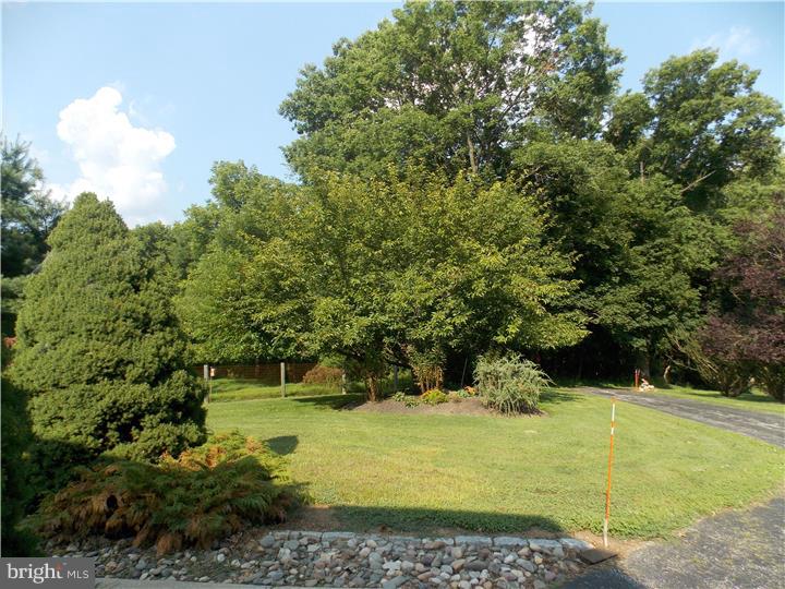 653 Harveys Bridge Road Coatesville, PA 19320 - Photo 14 of 25 Front Yard