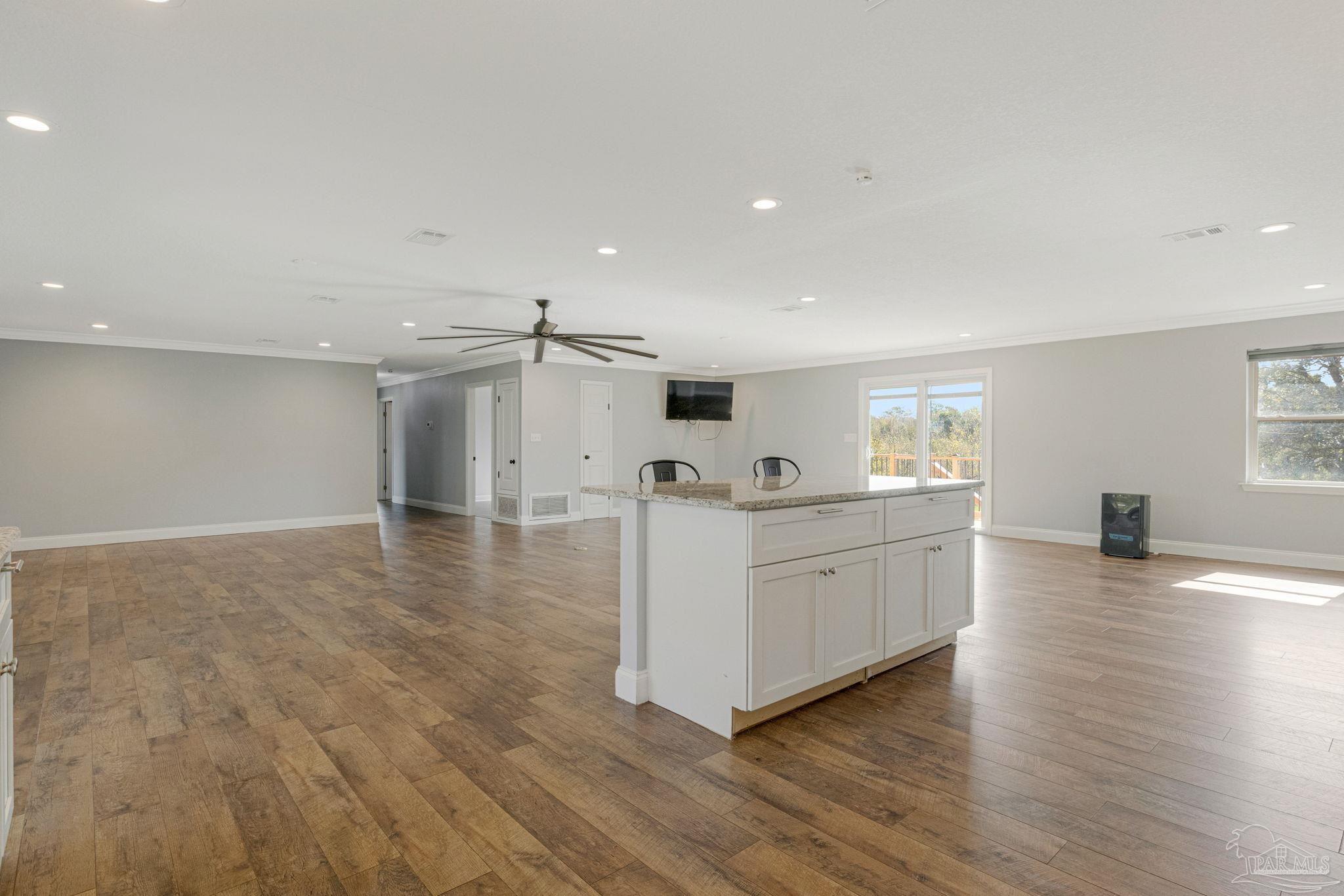 302 Garcon Point Road Milton, FL 32583 - Photo 13 of 51