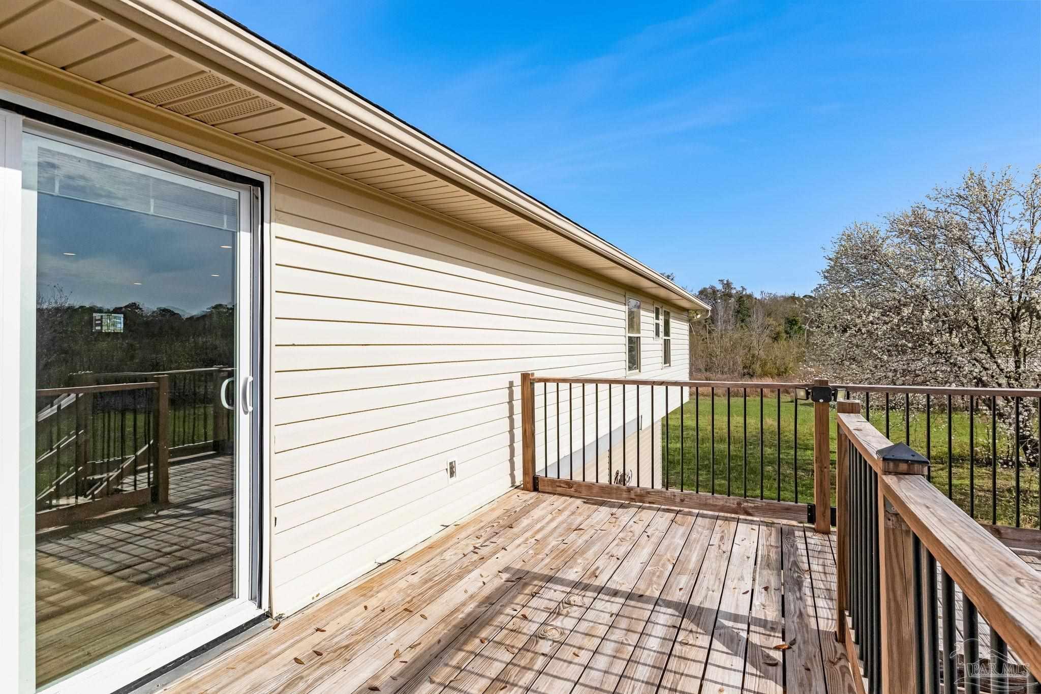 302 Garcon Point Road Milton, FL 32583 - Photo 33 of 51