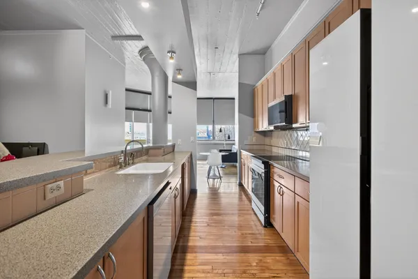 $277,900 | 109 West Washington Avenue, Unit 16, Jackson, MI 49201