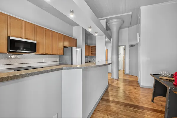 $277,900 | 109 West Washington Avenue, Unit 16, Jackson, MI 49201