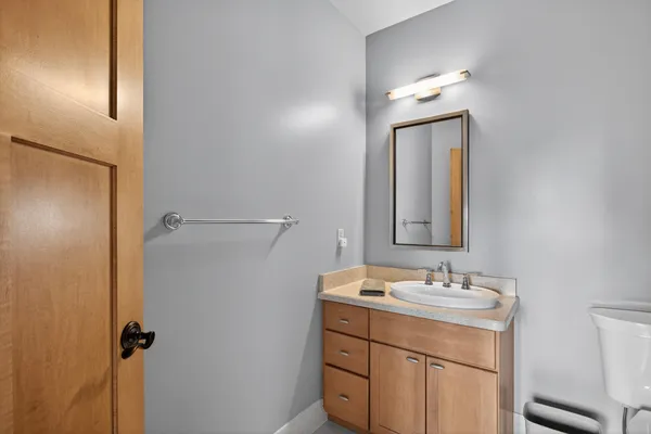 $277,900 | 109 West Washington Avenue, Unit 16, Jackson, MI 49201