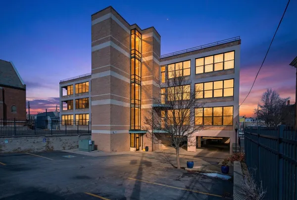 $277,900 | 109 West Washington Avenue, Unit 16, Jackson, MI 49201