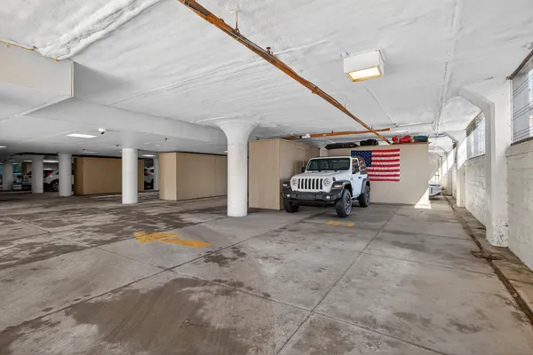 $277,900 | 109 West Washington Avenue, Unit 16, Jackson, MI 49201