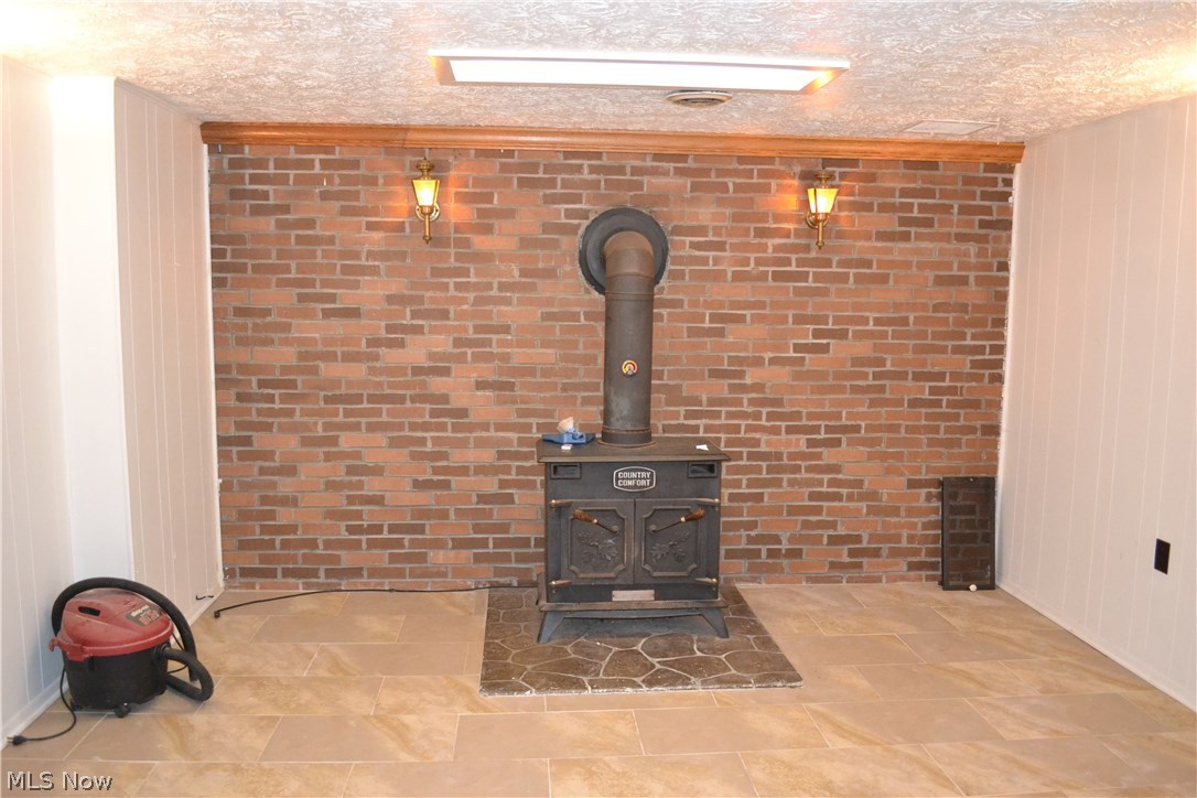 2230 Demington Avenue Northwest Canton, OH 44708 - Photo 19 of 24
