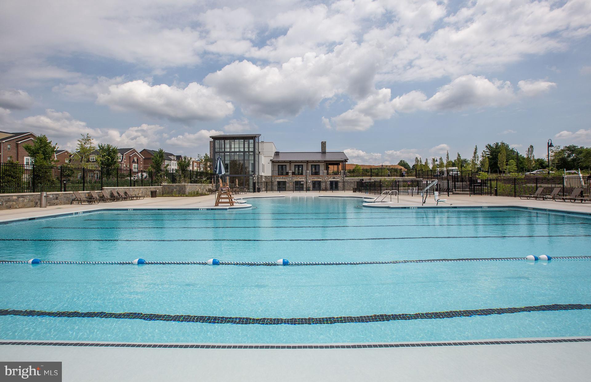 9634 Fields Road Gaithersburg, MD 20878 - Photo 23 of 38 Take a Swim at The Retreat