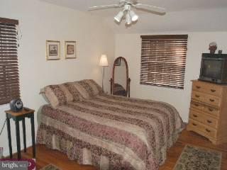 1717 Earlington Road Havertown, PA 19083 - Photo 5 of 6