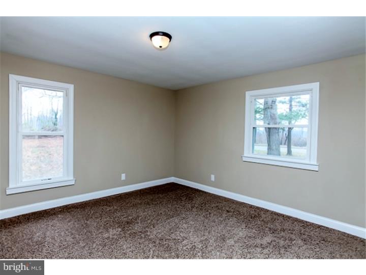 323 Democrat Road Gibbstown, NJ 08027 - Photo 22 of 25 Bedroom