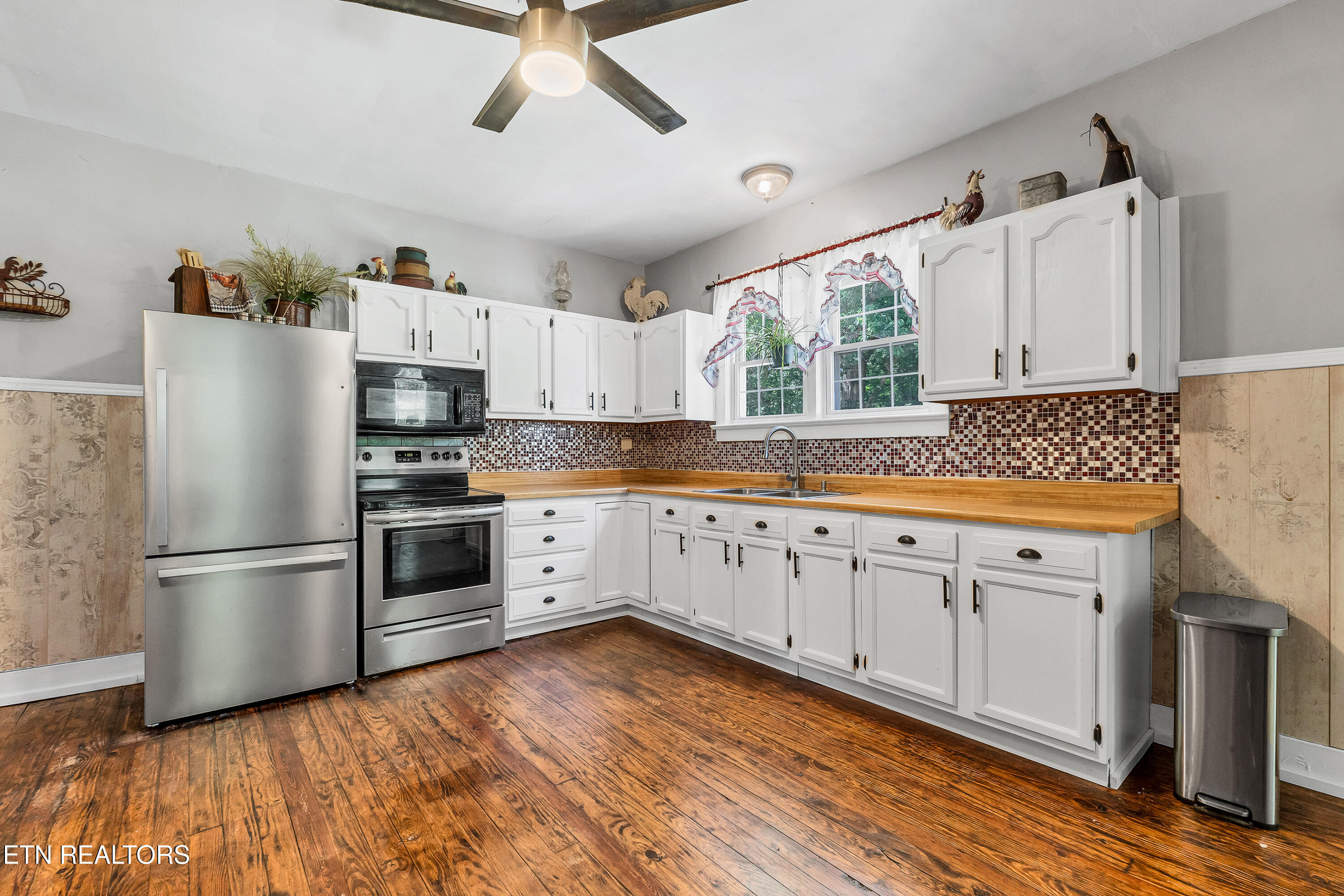 403 Rose Avenue Alcoa, TN 37701 - Photo 13 of 29 DSC03073-2